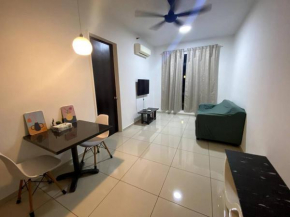 The Stay Guest House @ Kenwingston Residence